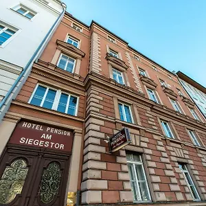 Maison d'hôtes Hotel-pension Am Siegestor, Munich